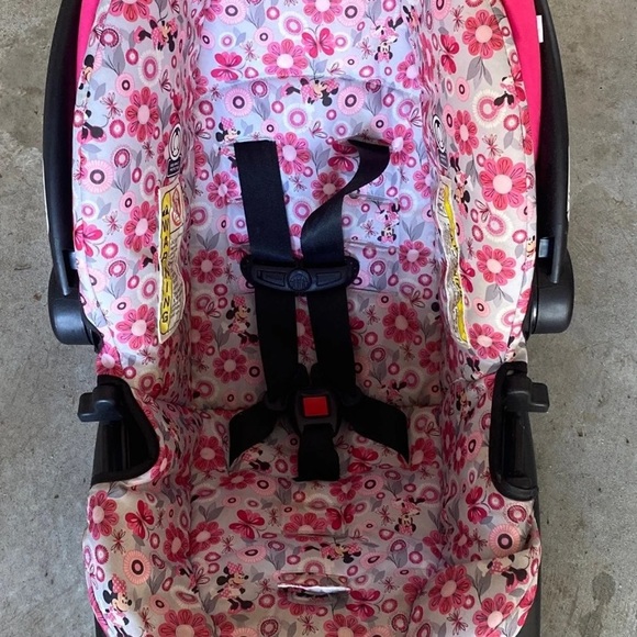 Minnie Mouse car seat & stroller - Picture 6 of 6